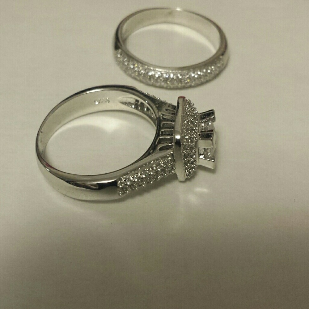 Wedding set - Picture 2 of 3